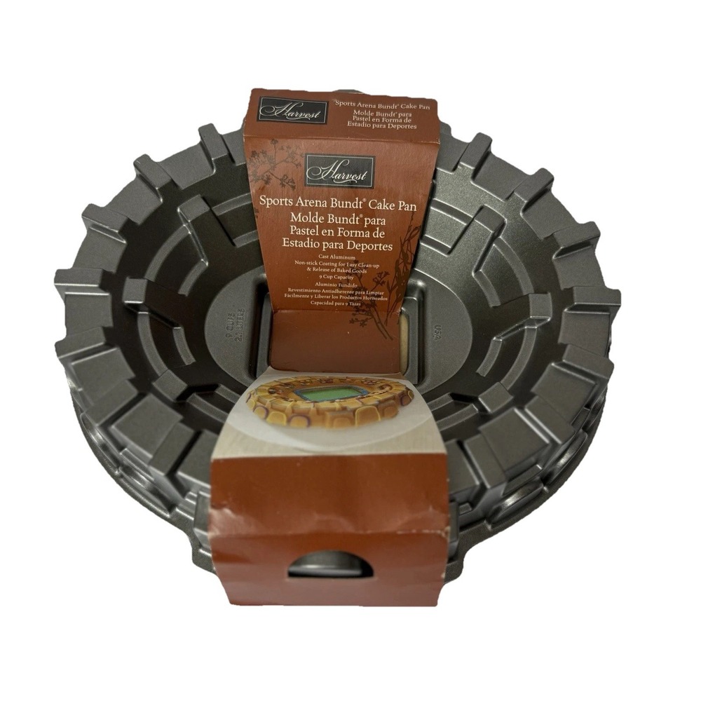 Harvest Sports Arena Bundt Cake Pan By Nordic Ware 9 Cups Cast Aluminum USA